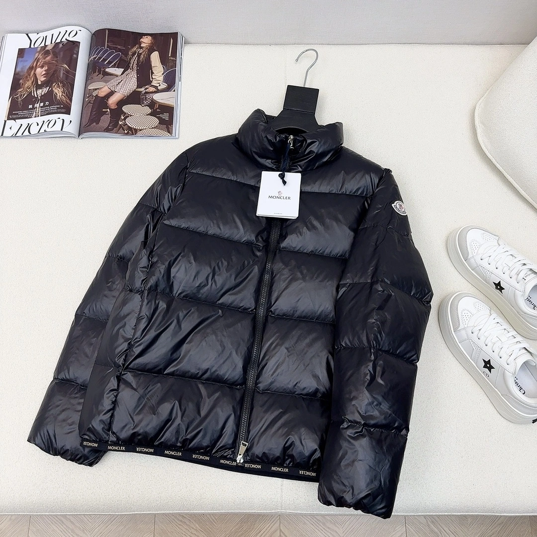 Resilient Moncler Down Jackets 146016