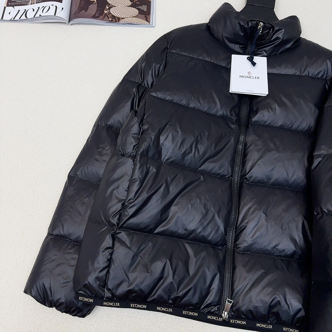 Resilient Moncler Down Jackets 146016