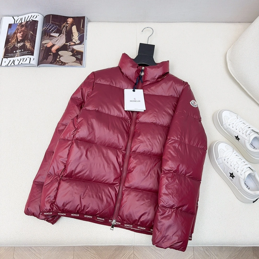 Moncler Down Jackets MultiPurpose 146011