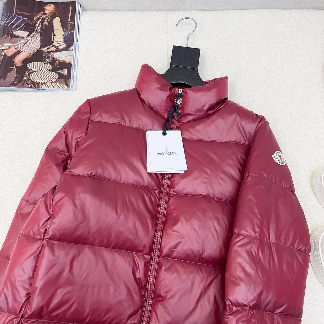 Moncler Down Jackets MultiPurpose 146011