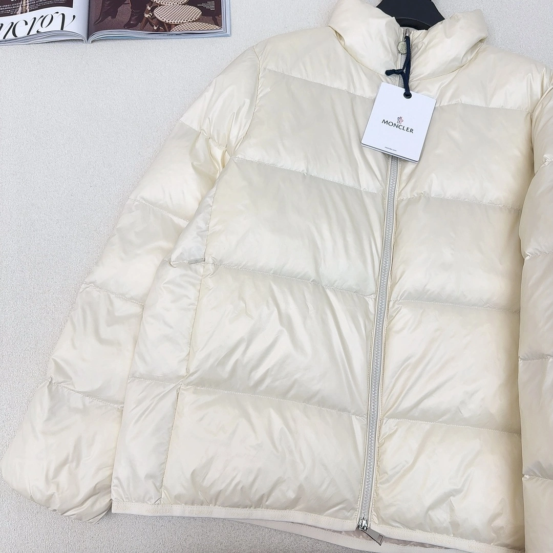 Moncler Down Jackets Practical 146008