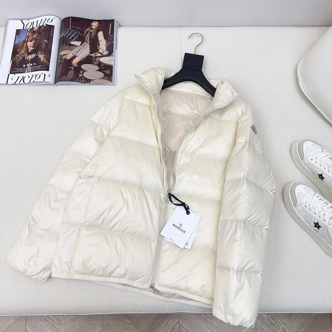 Moncler Down Jackets Practical 146008