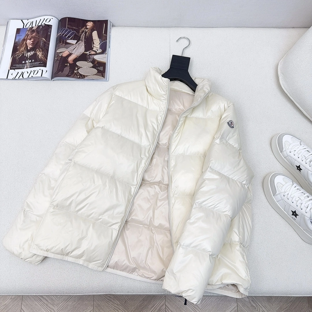 Moncler Down Jackets Practical 146008