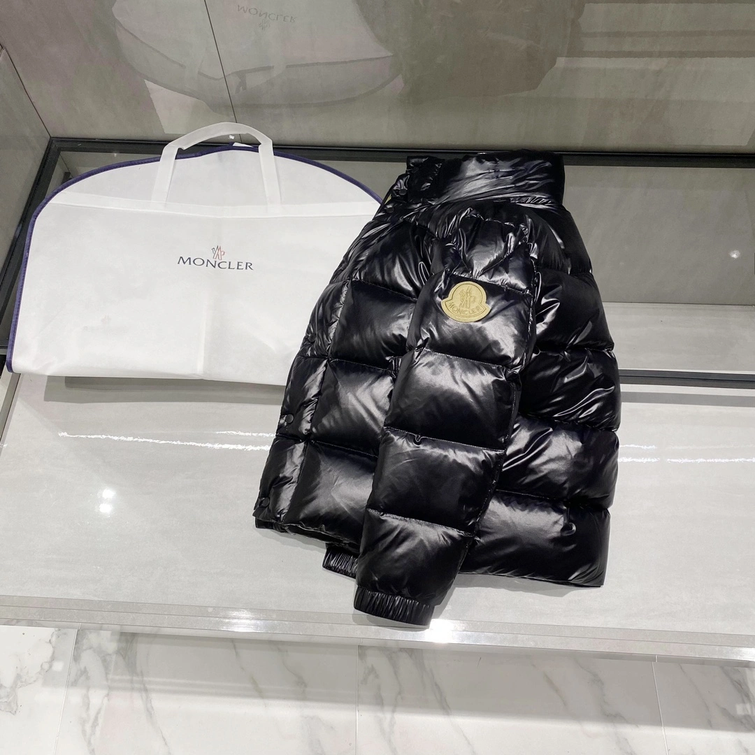 Moncler Down Jackets Neat 146005