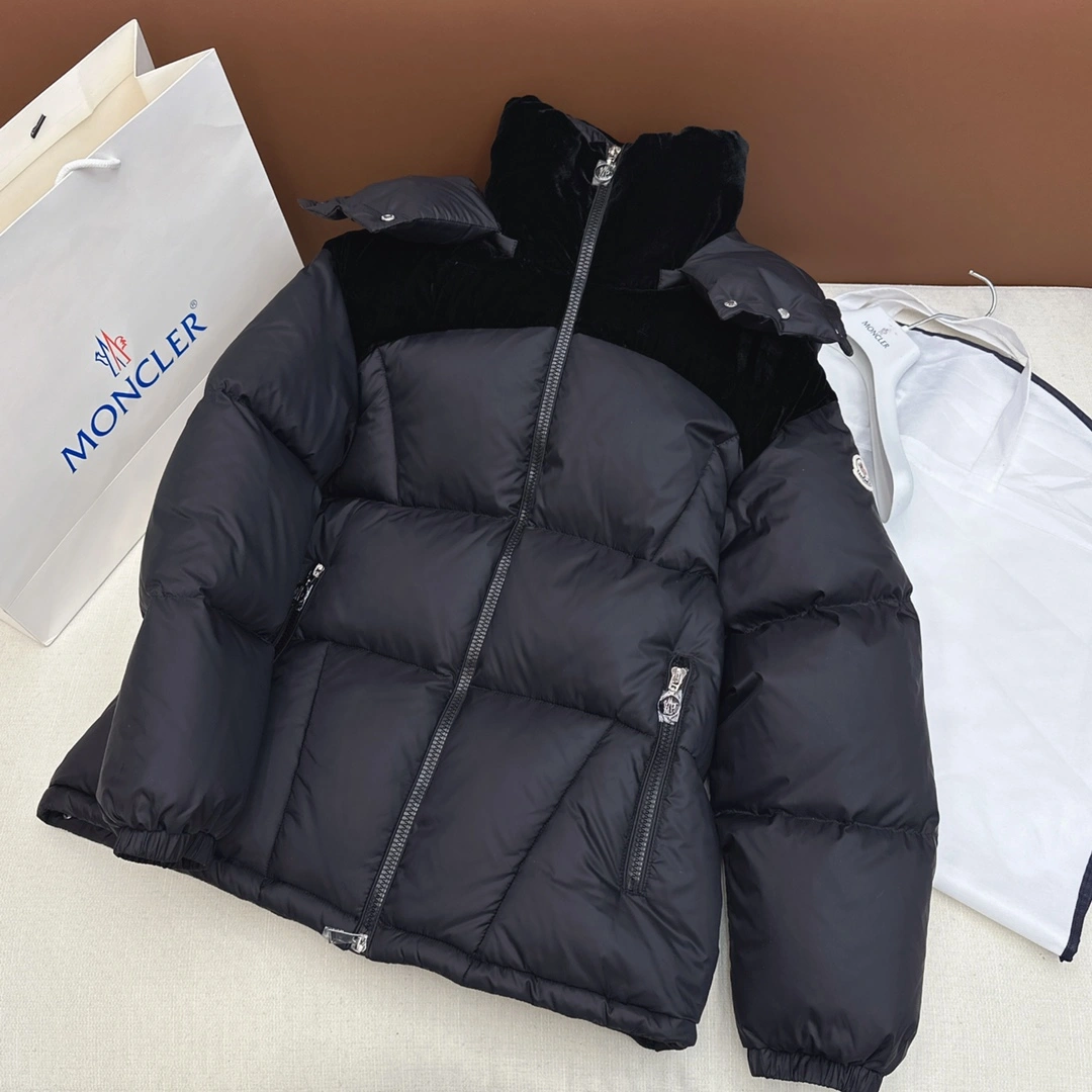 Moncler Down Jackets Resilient 146009