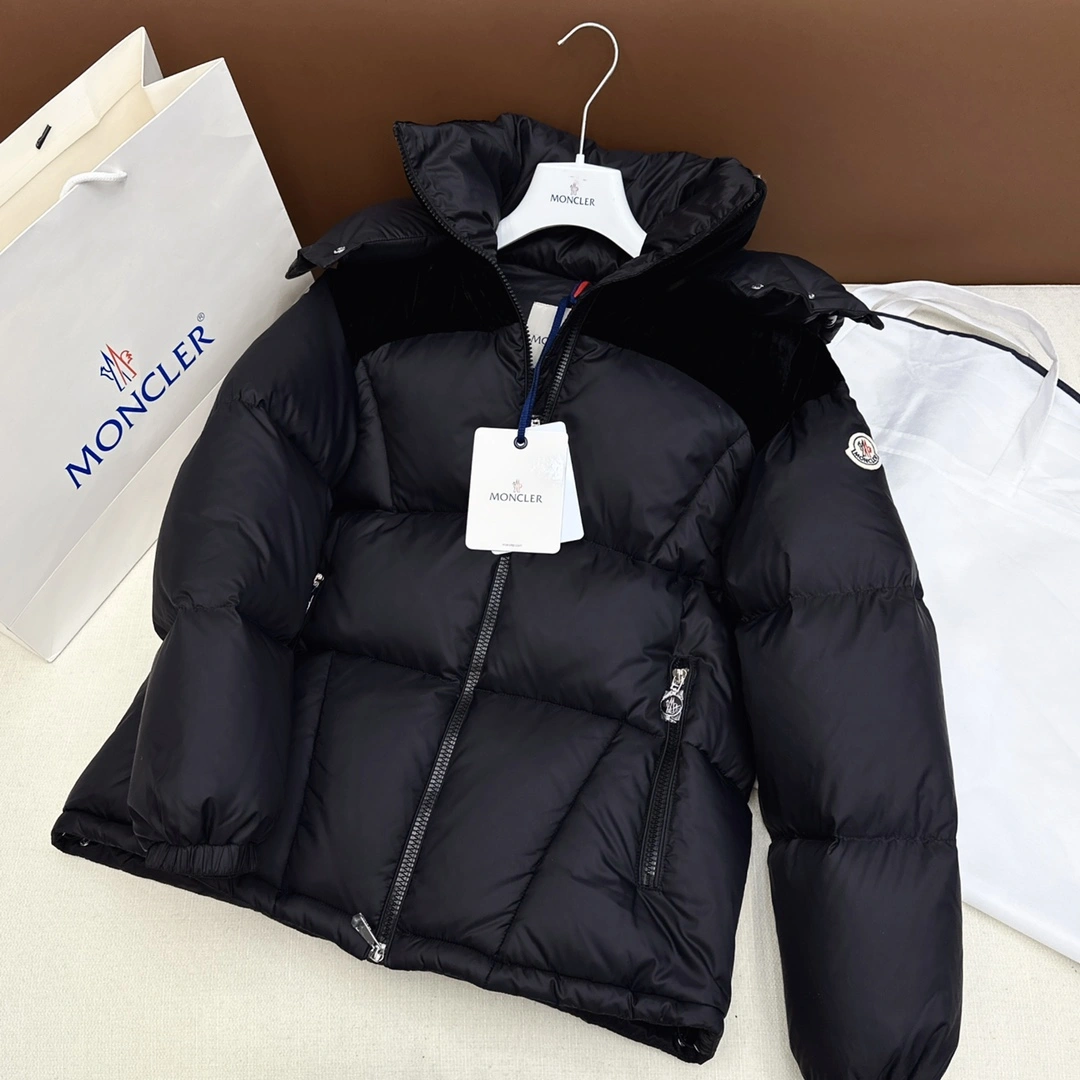 Moncler Down Jackets Resilient 146009
