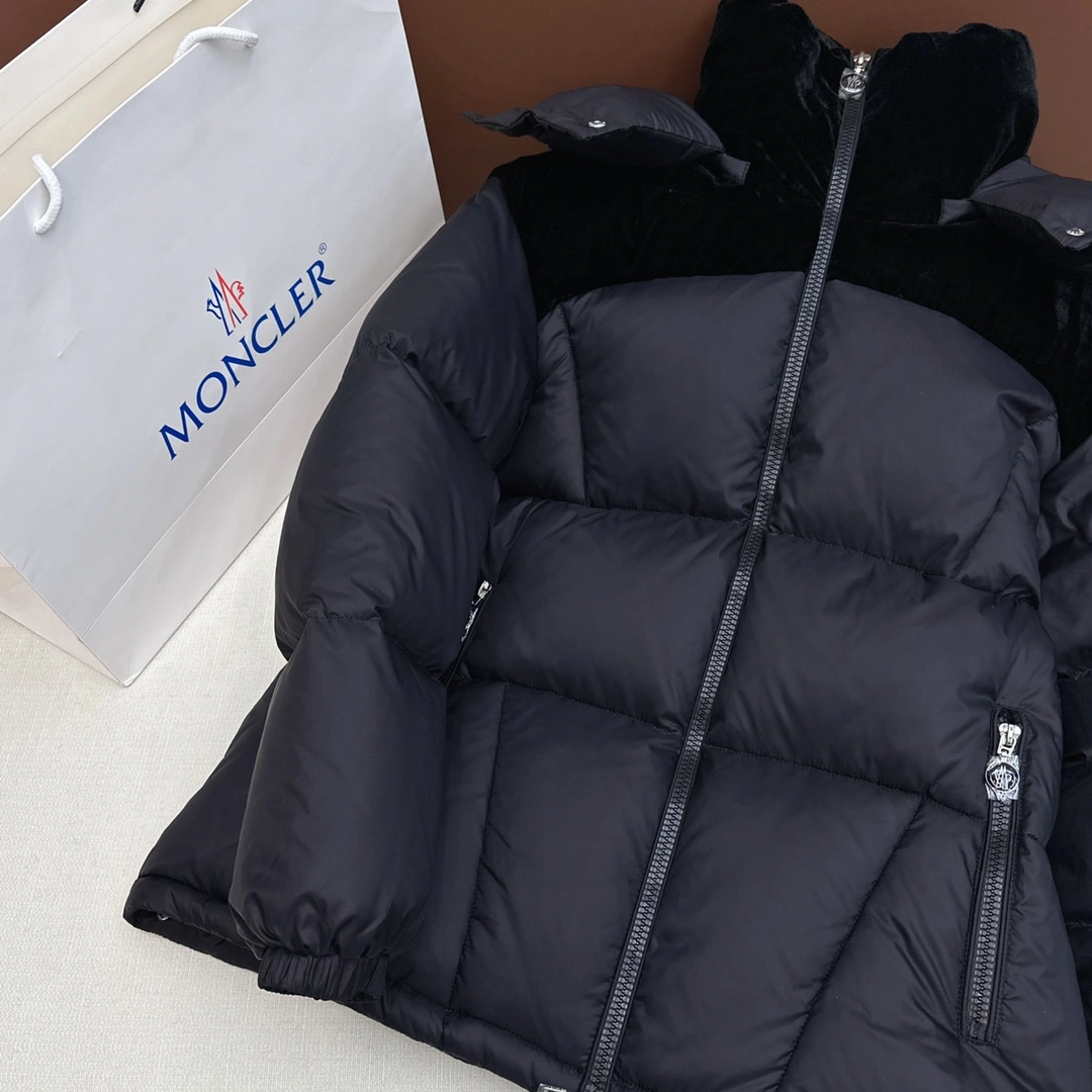 Moncler Down Jackets Resilient 146009