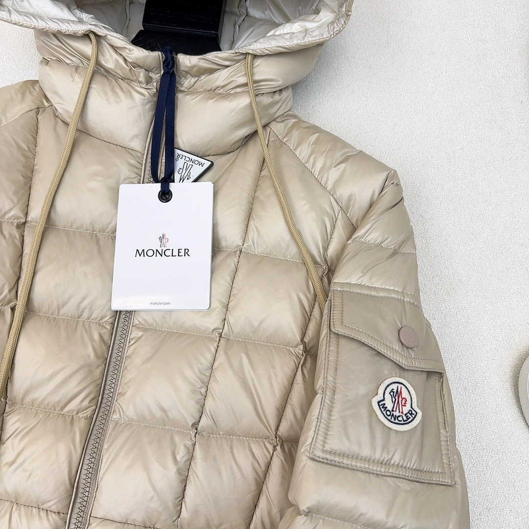 Moncler Down Jackets Effortless 146006