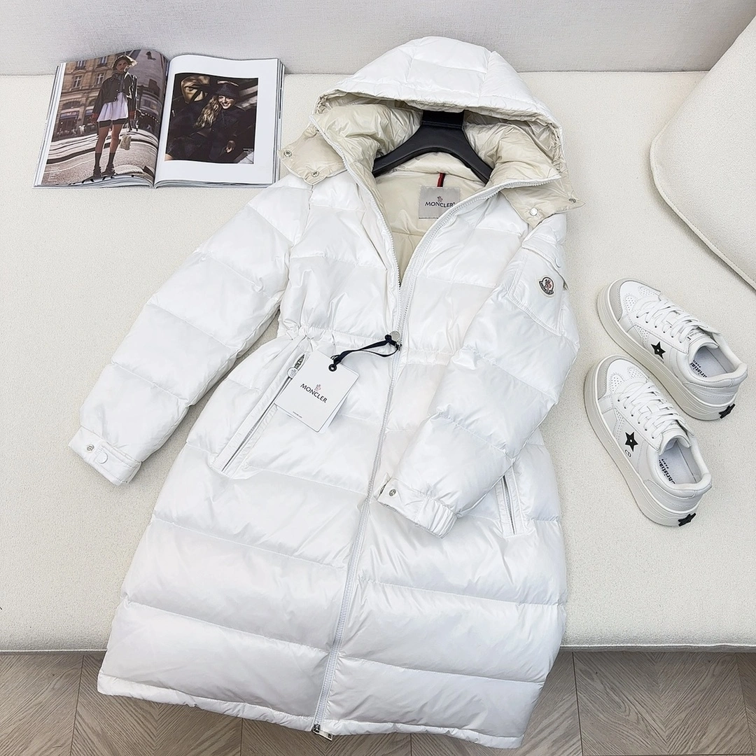 Moncler Down Jackets SmoothTexture 146010