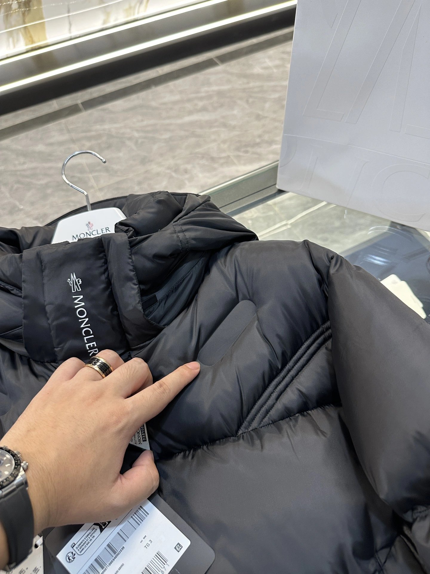 Moncler Down Jackets ZeroBulk 145998
