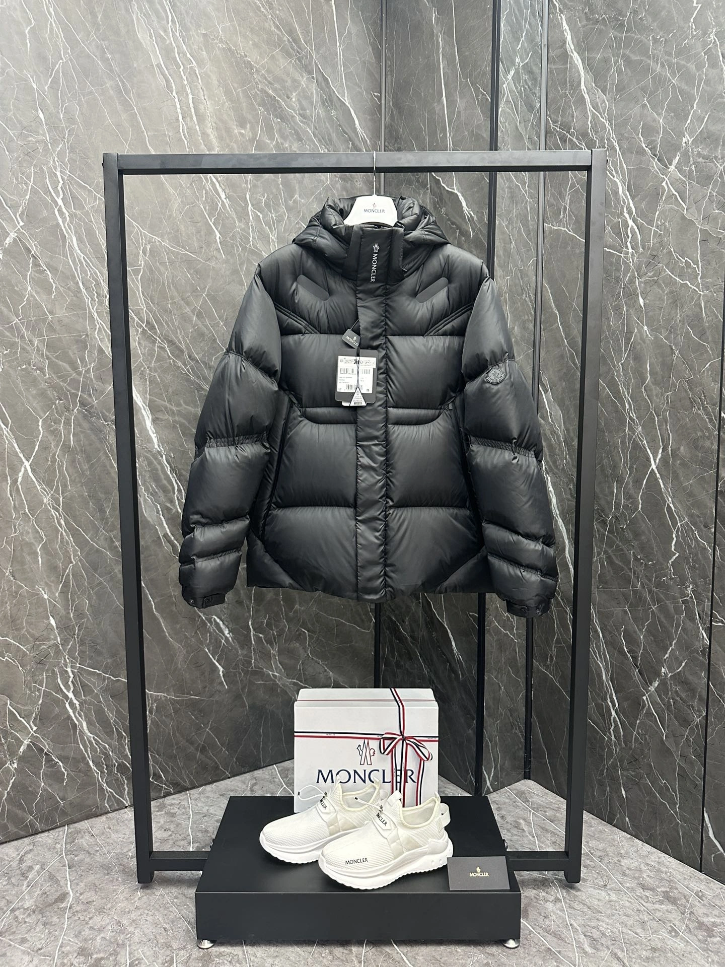 Cozy Moncler Down Jackets 146002