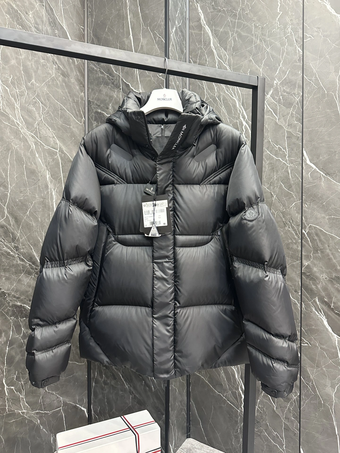 Cozy Moncler Down Jackets 146002
