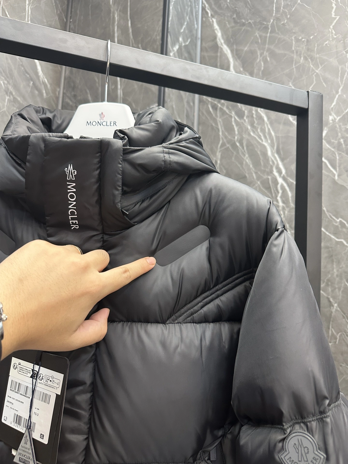 Cozy Moncler Down Jackets 146002