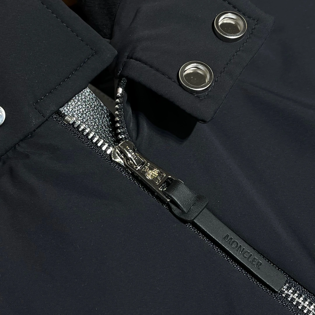 Sleek Moncler Down Jackets 146007