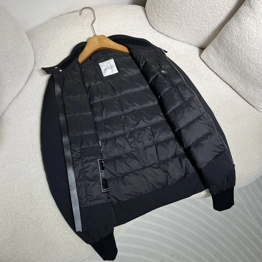 Sleek Moncler Down Jackets 146007