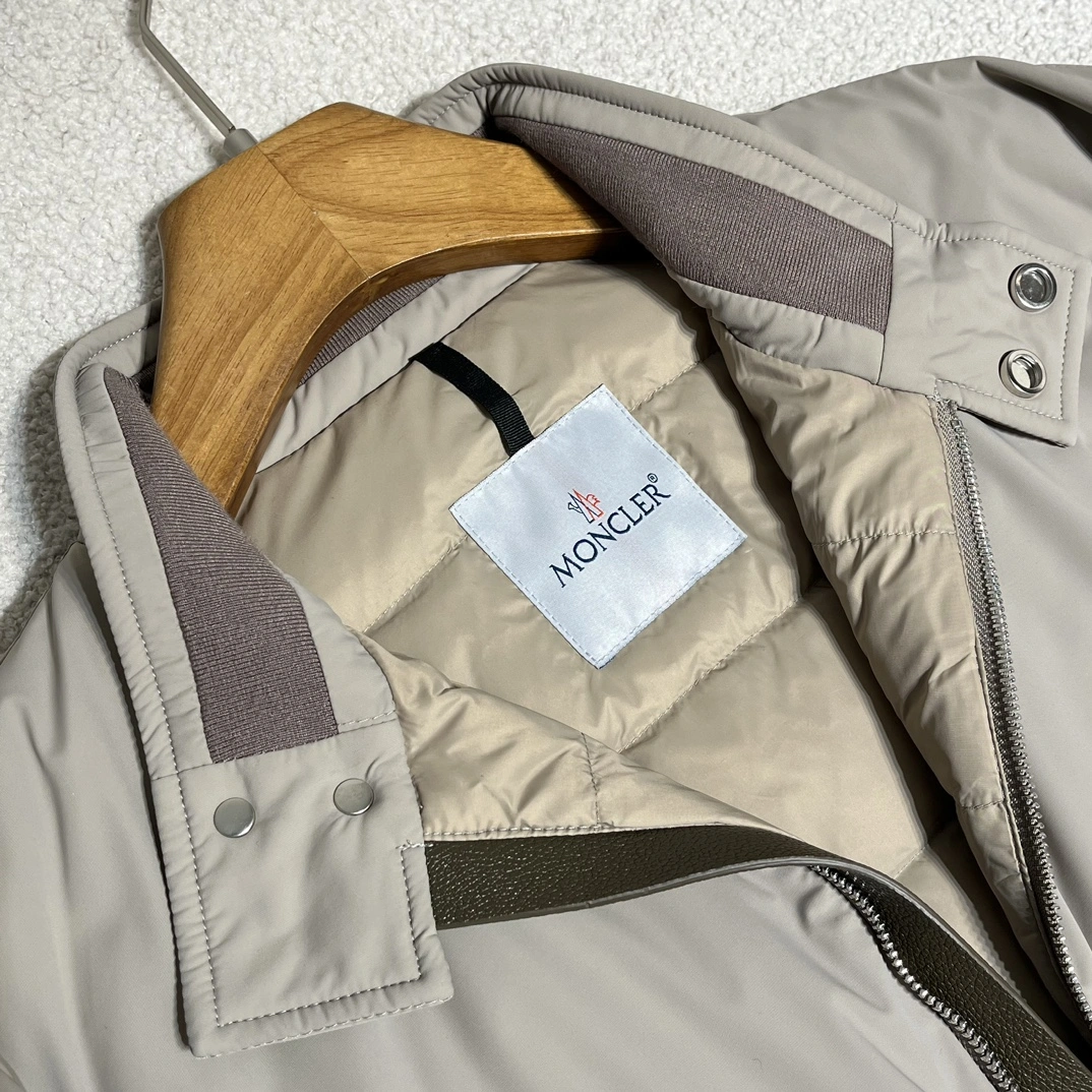 Fashionable Moncler Down Jackets 145996