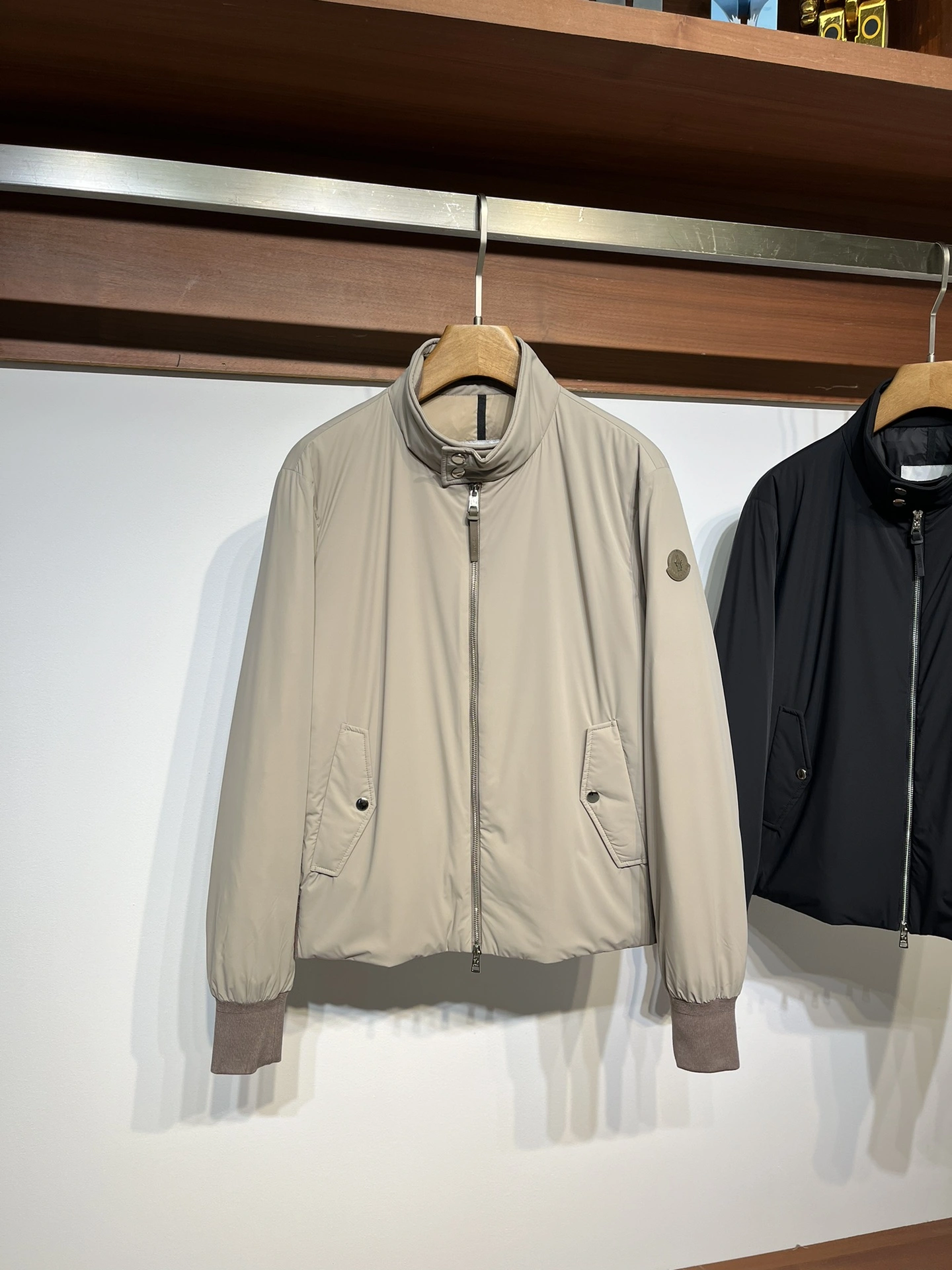 Moncler Down Jackets Packable 146015
