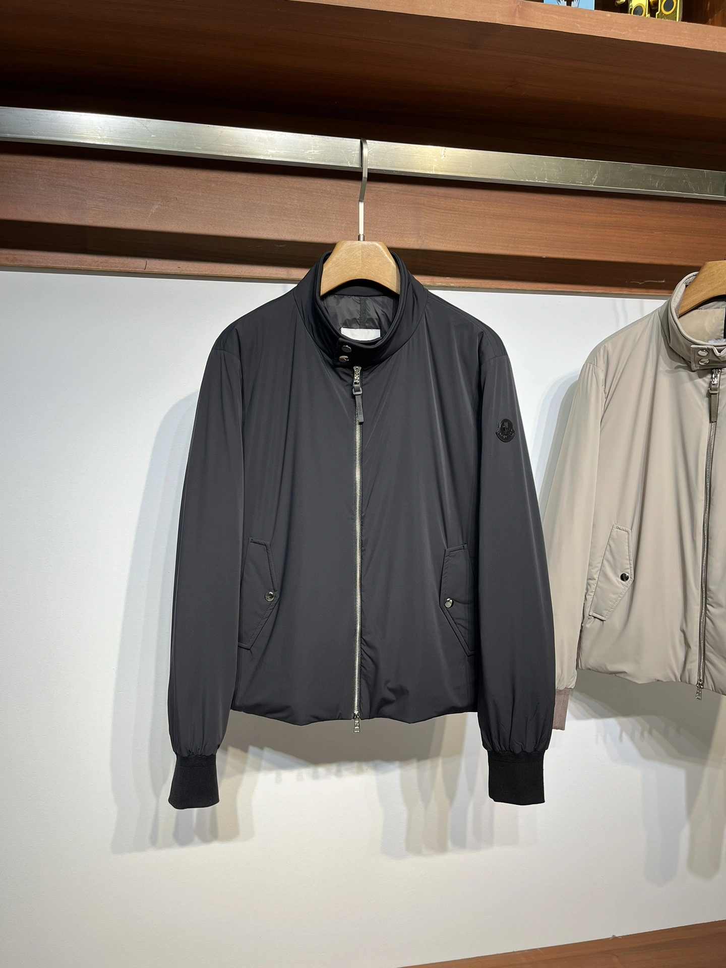 Moncler Down Jackets Packable 146015