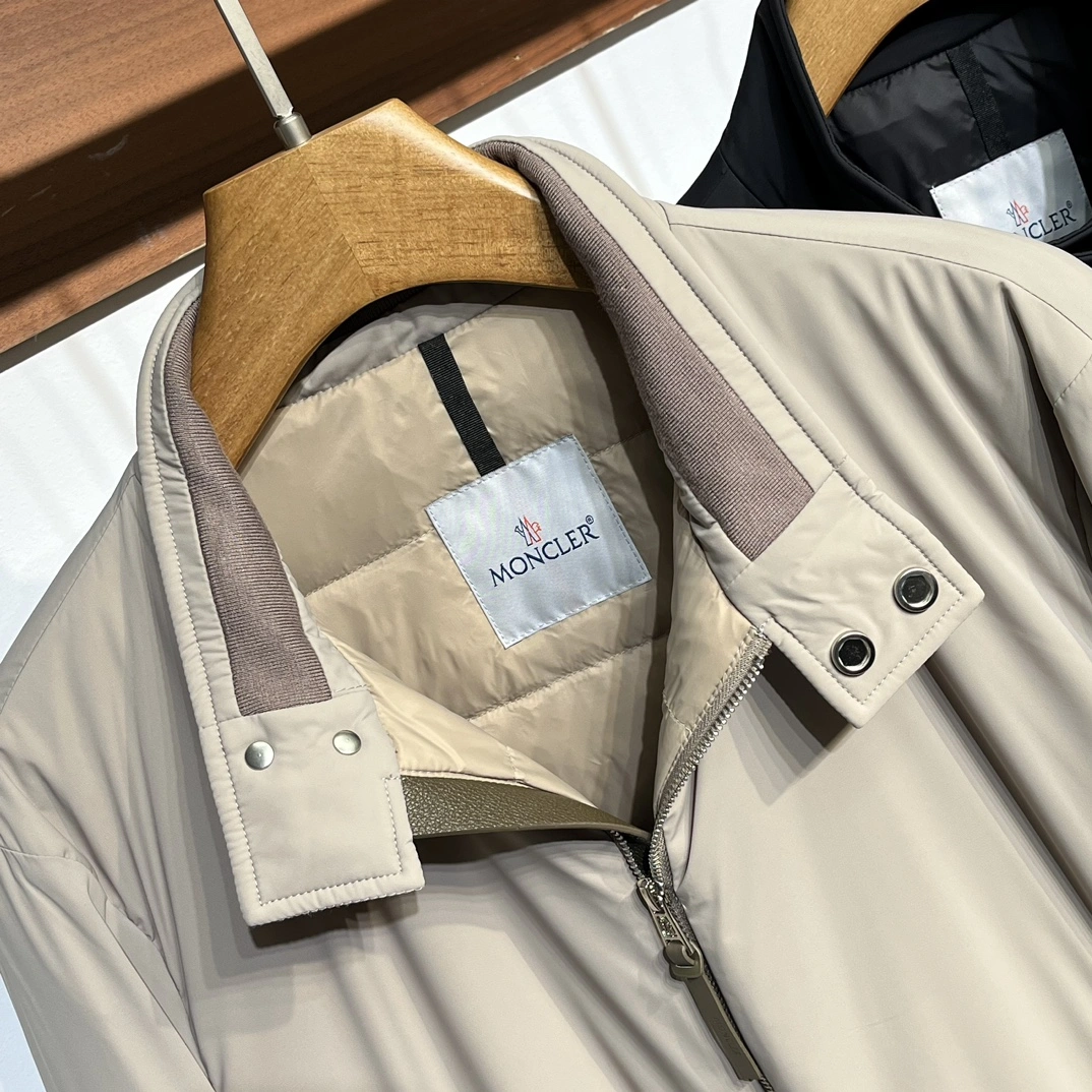 Moncler Down Jackets Packable 146015