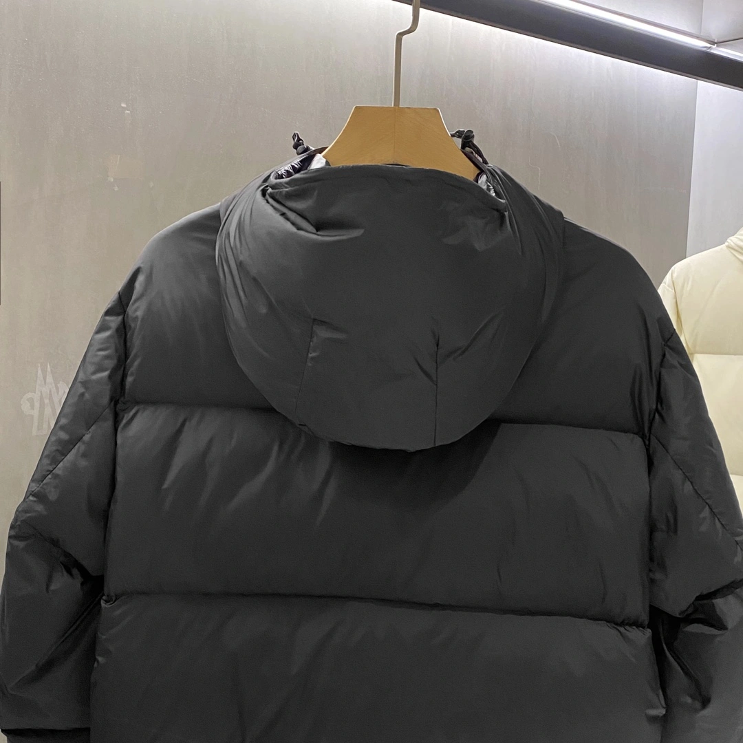 Affordable Moncler Down Jackets 145988