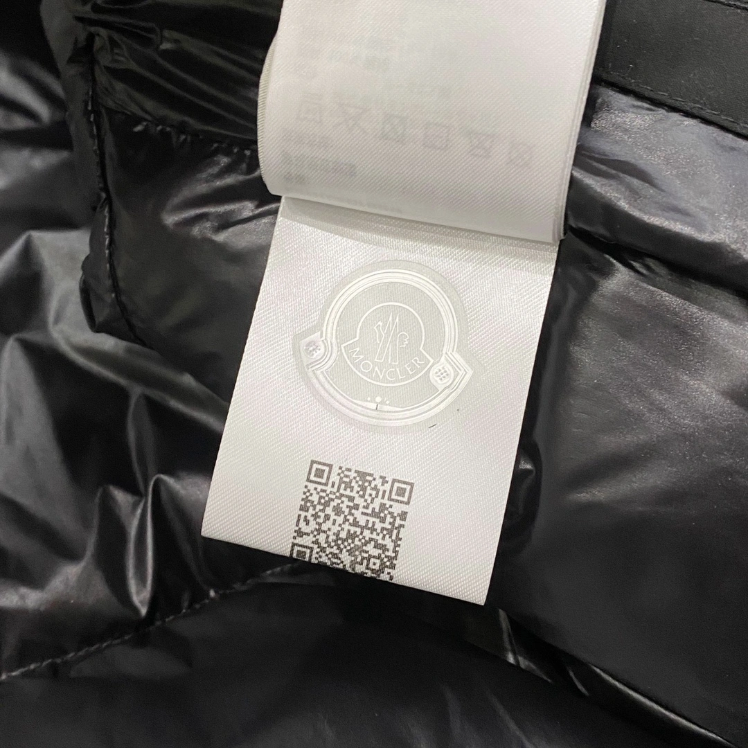 Affordable Moncler Down Jackets 145988