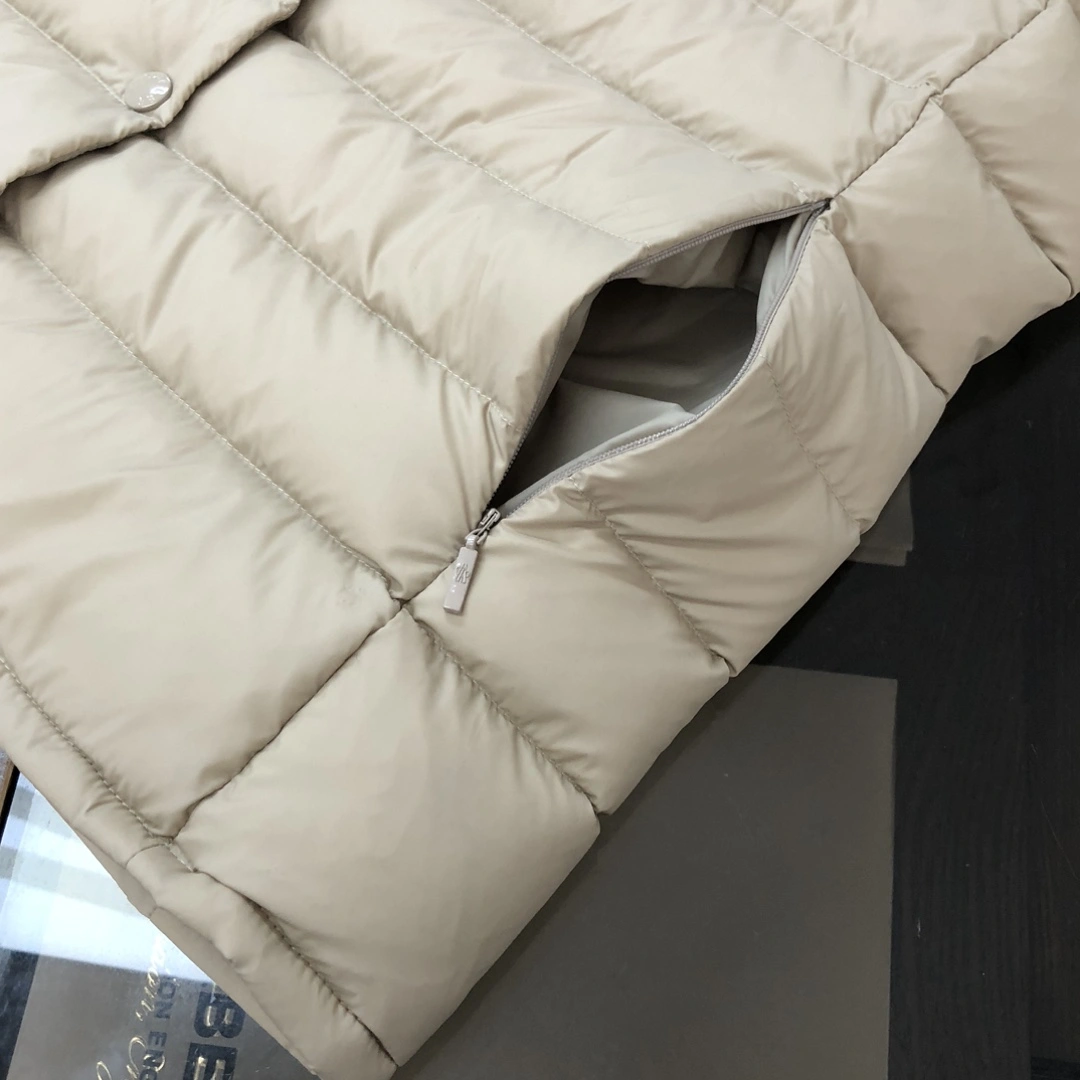 Stretchable Moncler Down Jackets 145993