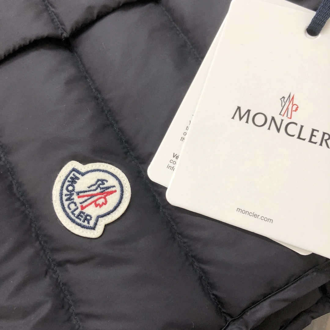 Moncler Down Jackets GoAnywhere 145987