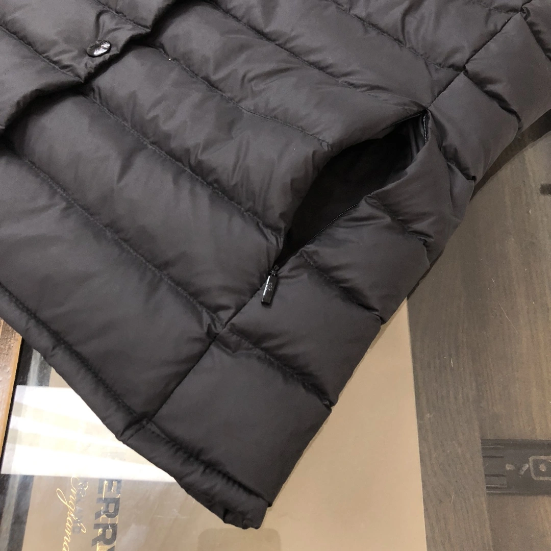 Moncler Down Jackets GoAnywhere 145987