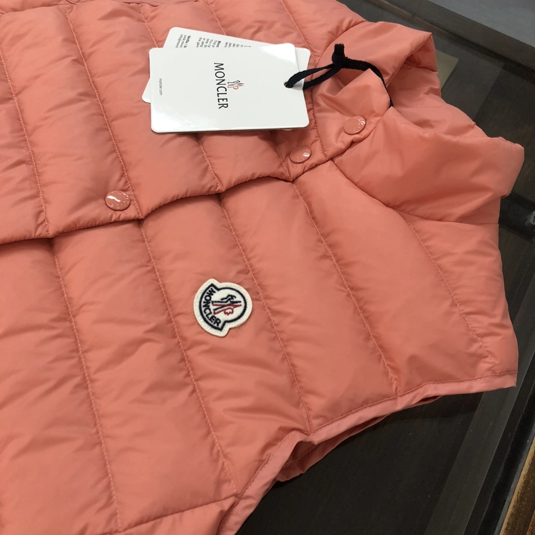 UrbanChic Moncler Down Jackets 146000