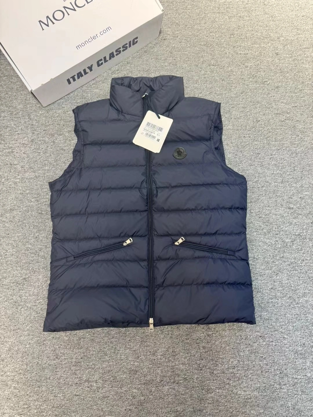 Moncler Down Jackets GoodFit 145983