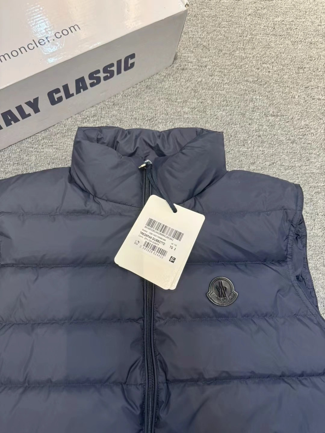 Moncler Down Jackets GoodFit 145983