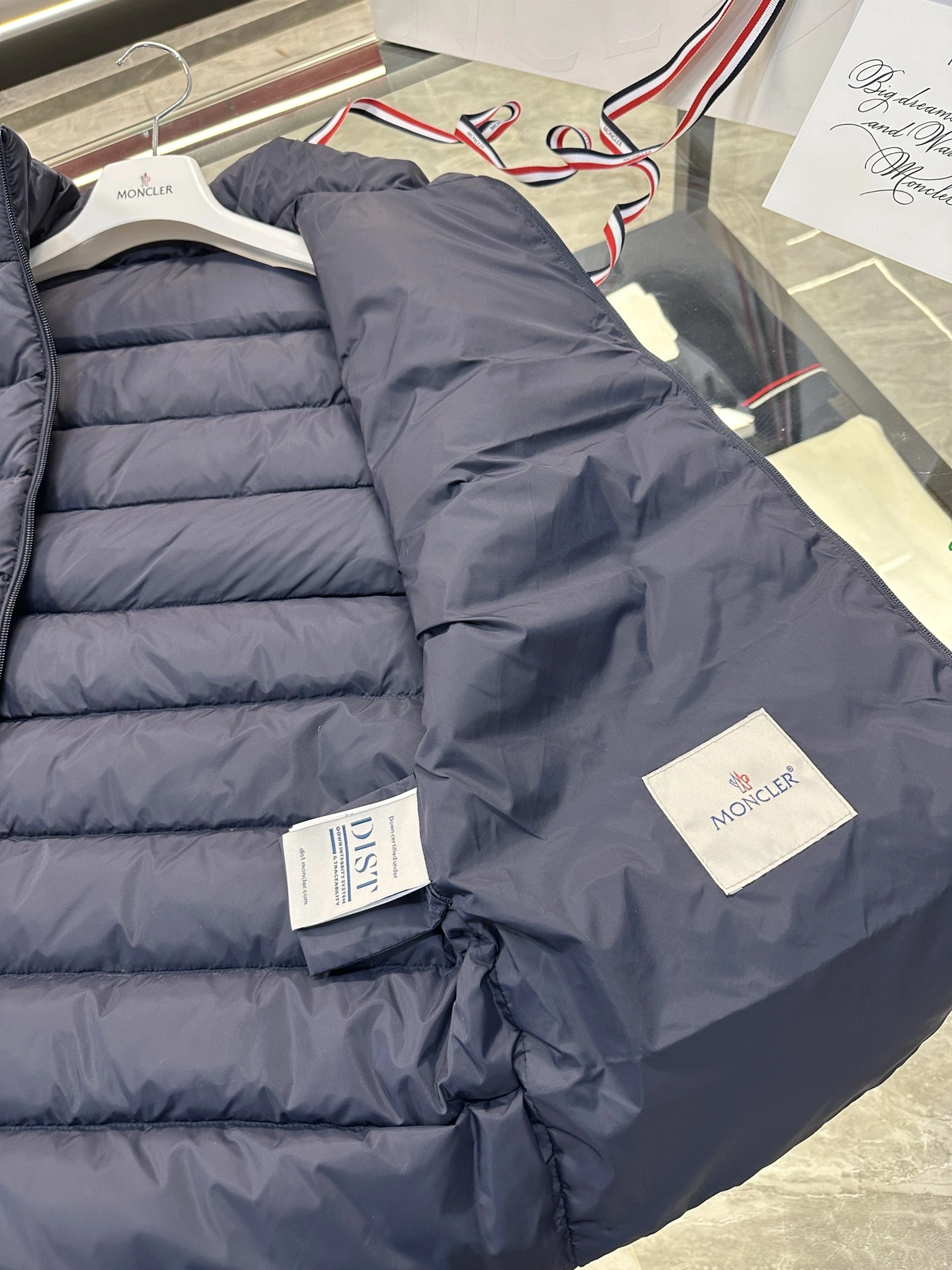 Stylish Moncler Down Jackets 145982