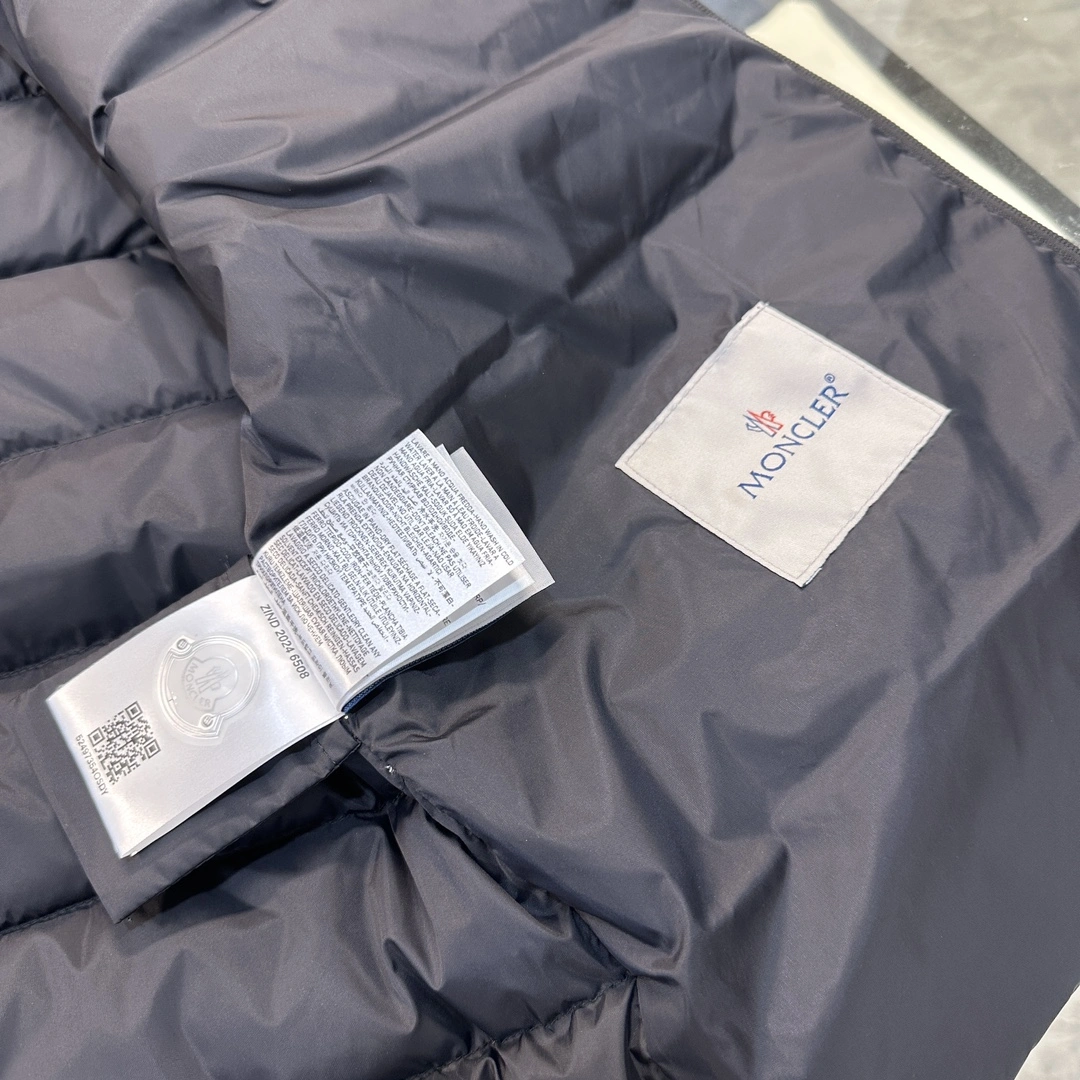 Moncler Down Jackets RelaxedFit 145981