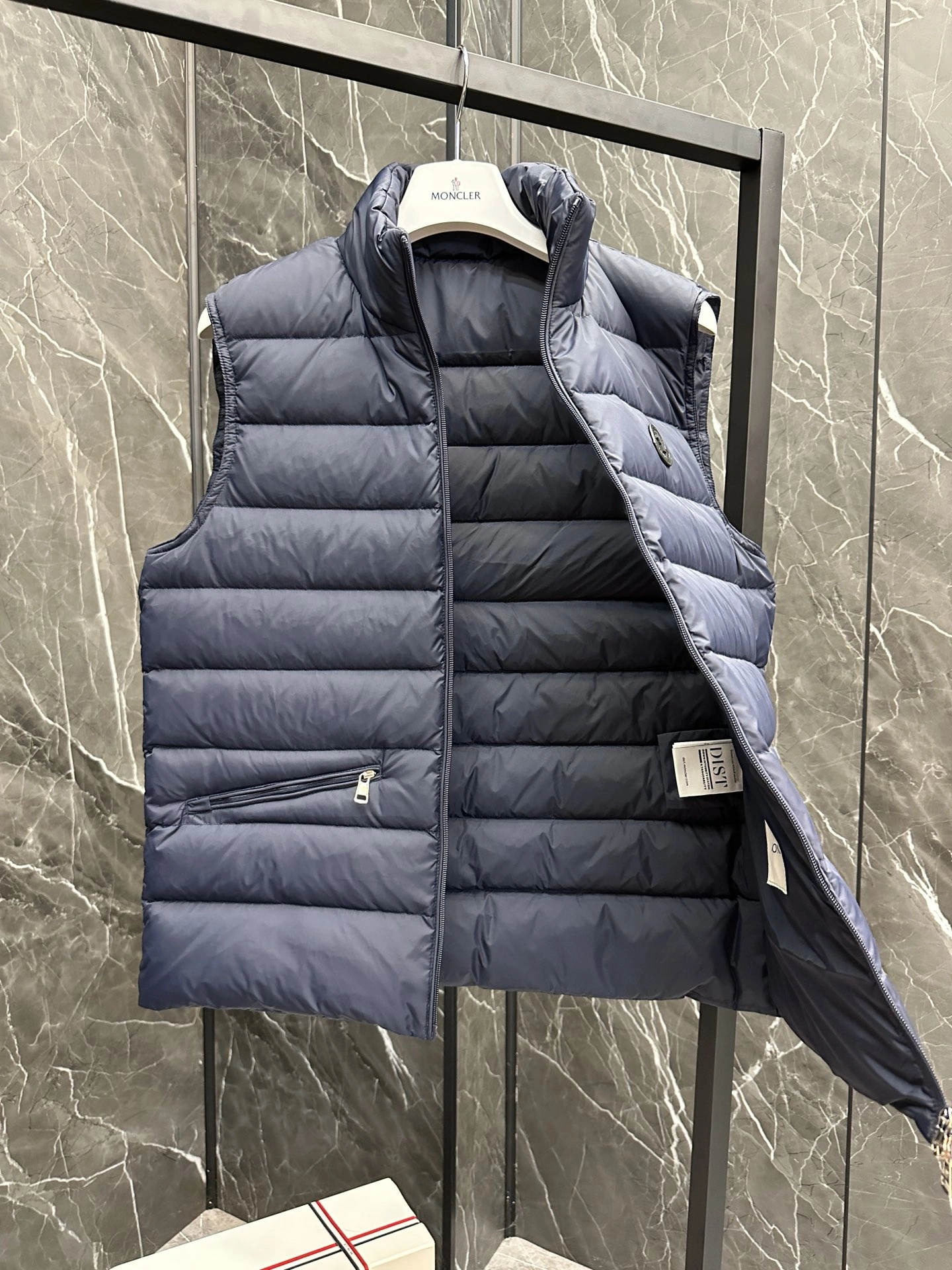Affordable Moncler Down Jackets 145985