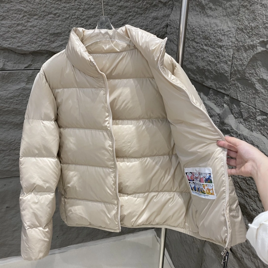 Bright Moncler Down Jackets 145978