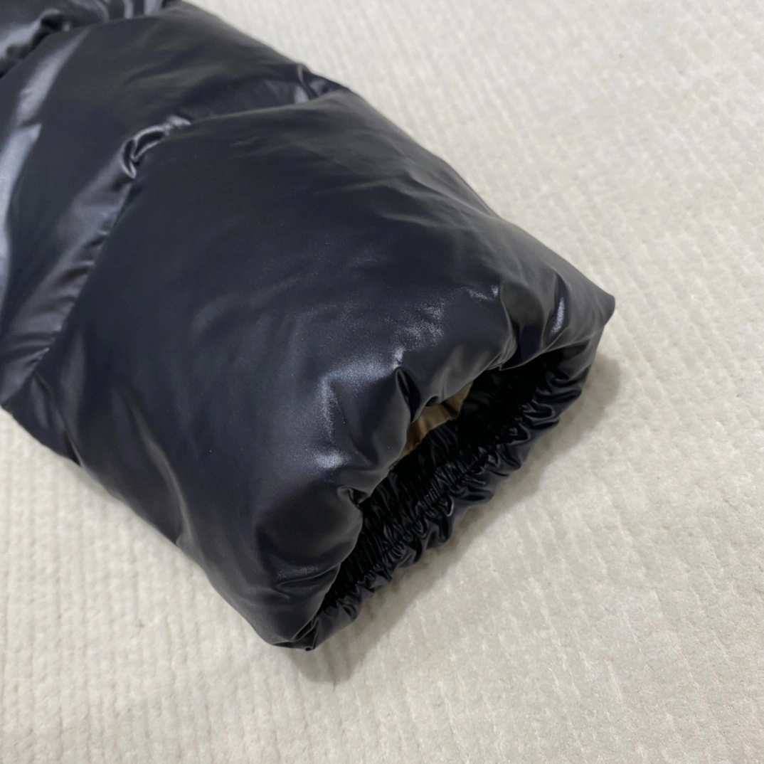 Moncler Down Jackets TravelReady 145976