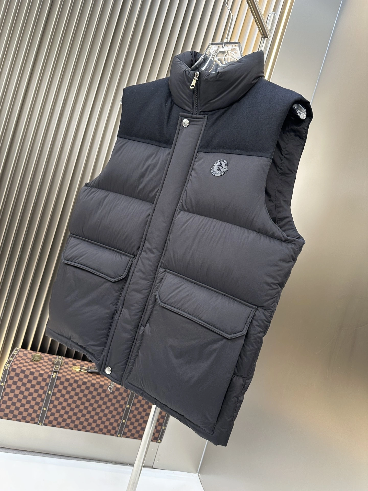 SportInspired Moncler Down Jackets 145974