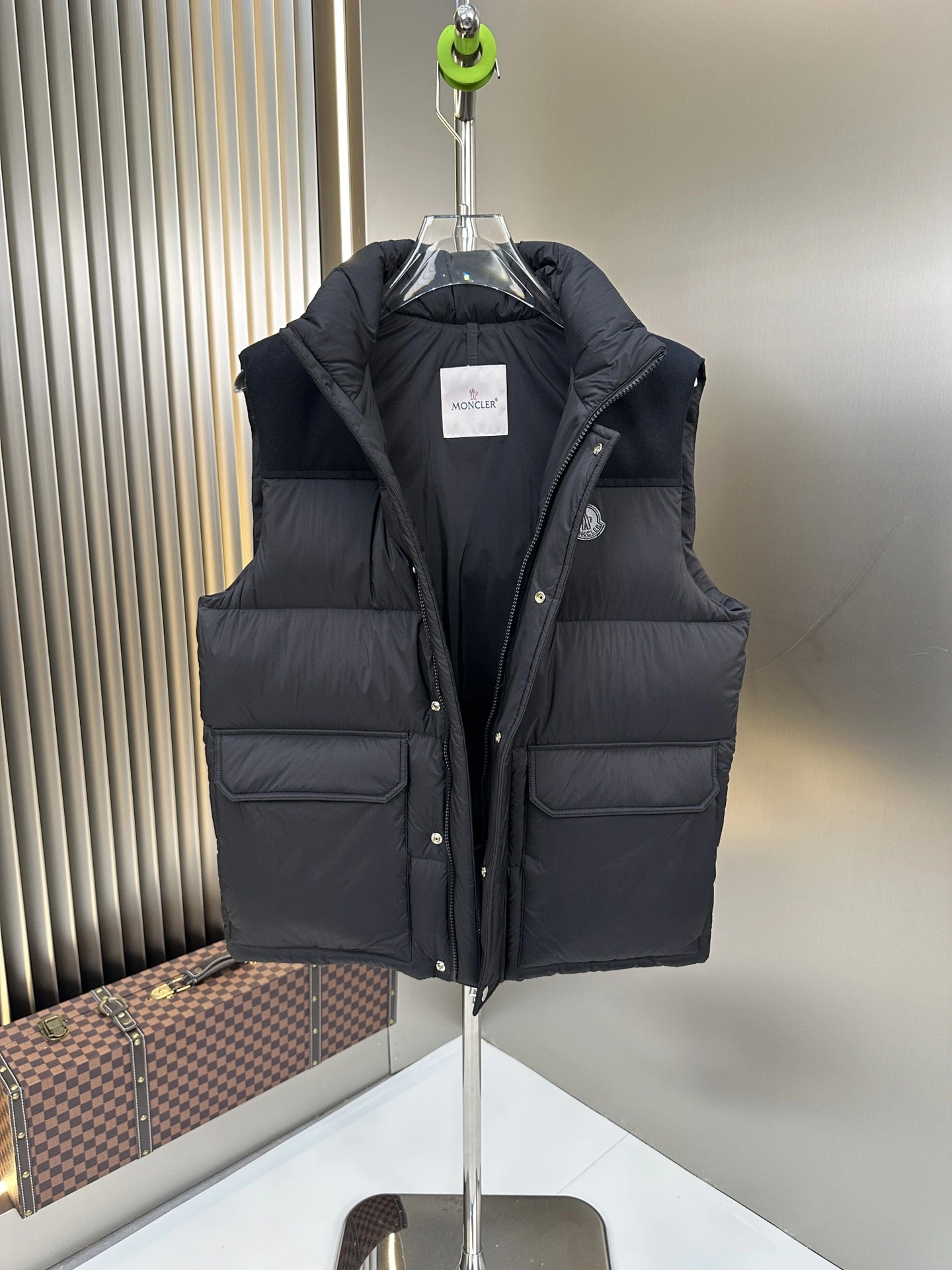 SportInspired Moncler Down Jackets 145974