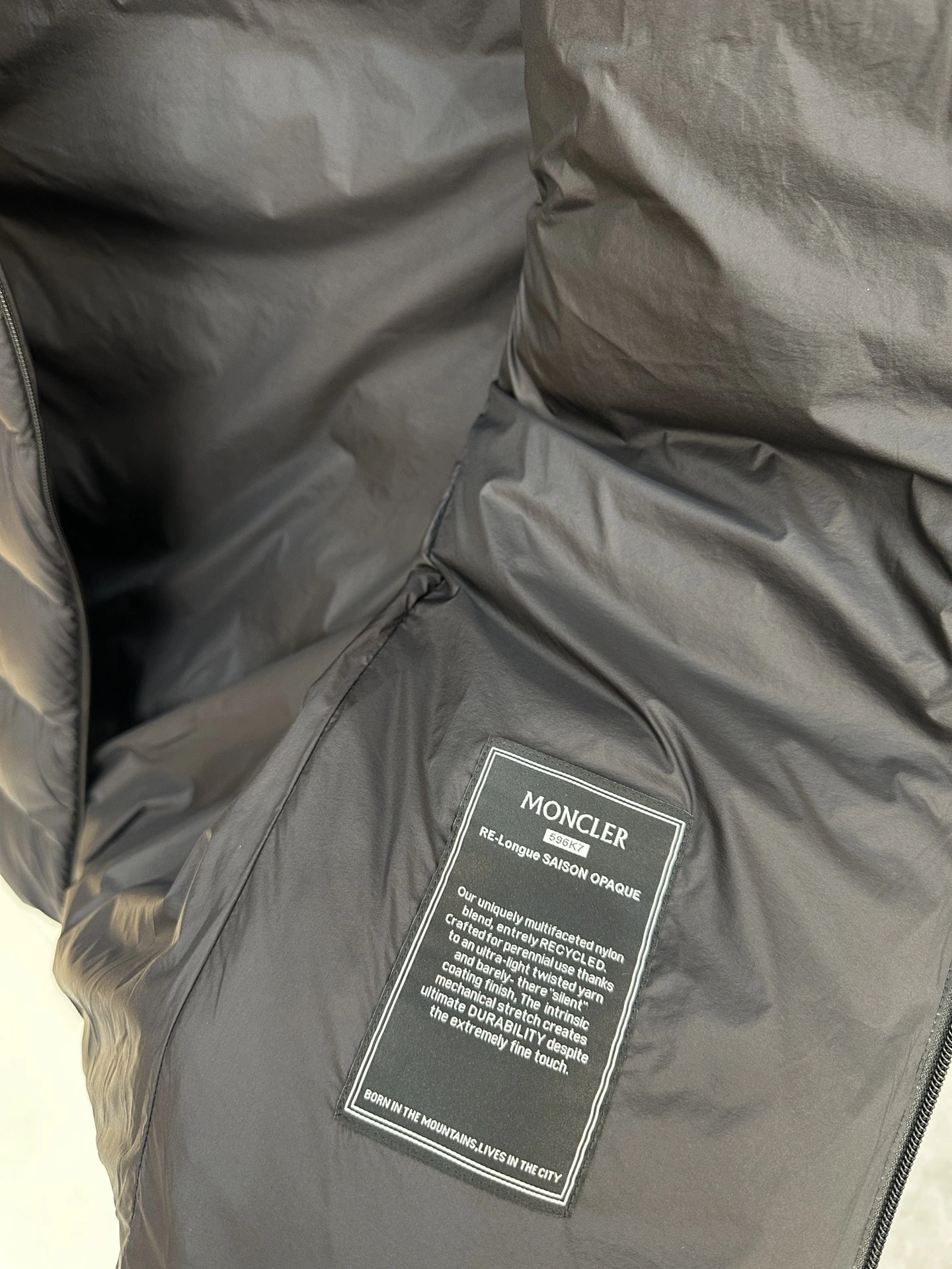 Supportive Moncler Down Jackets 145973