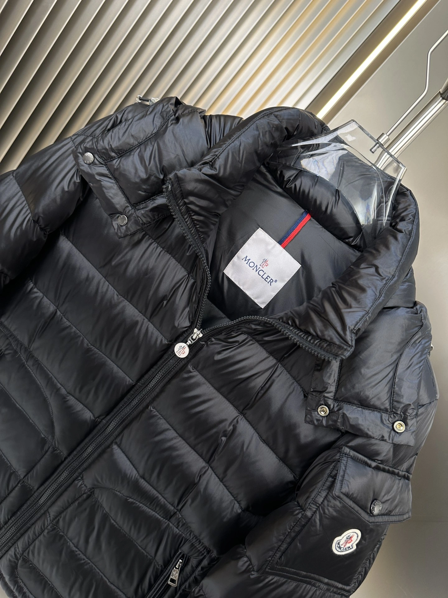 Moncler Down Jackets Unique 145971