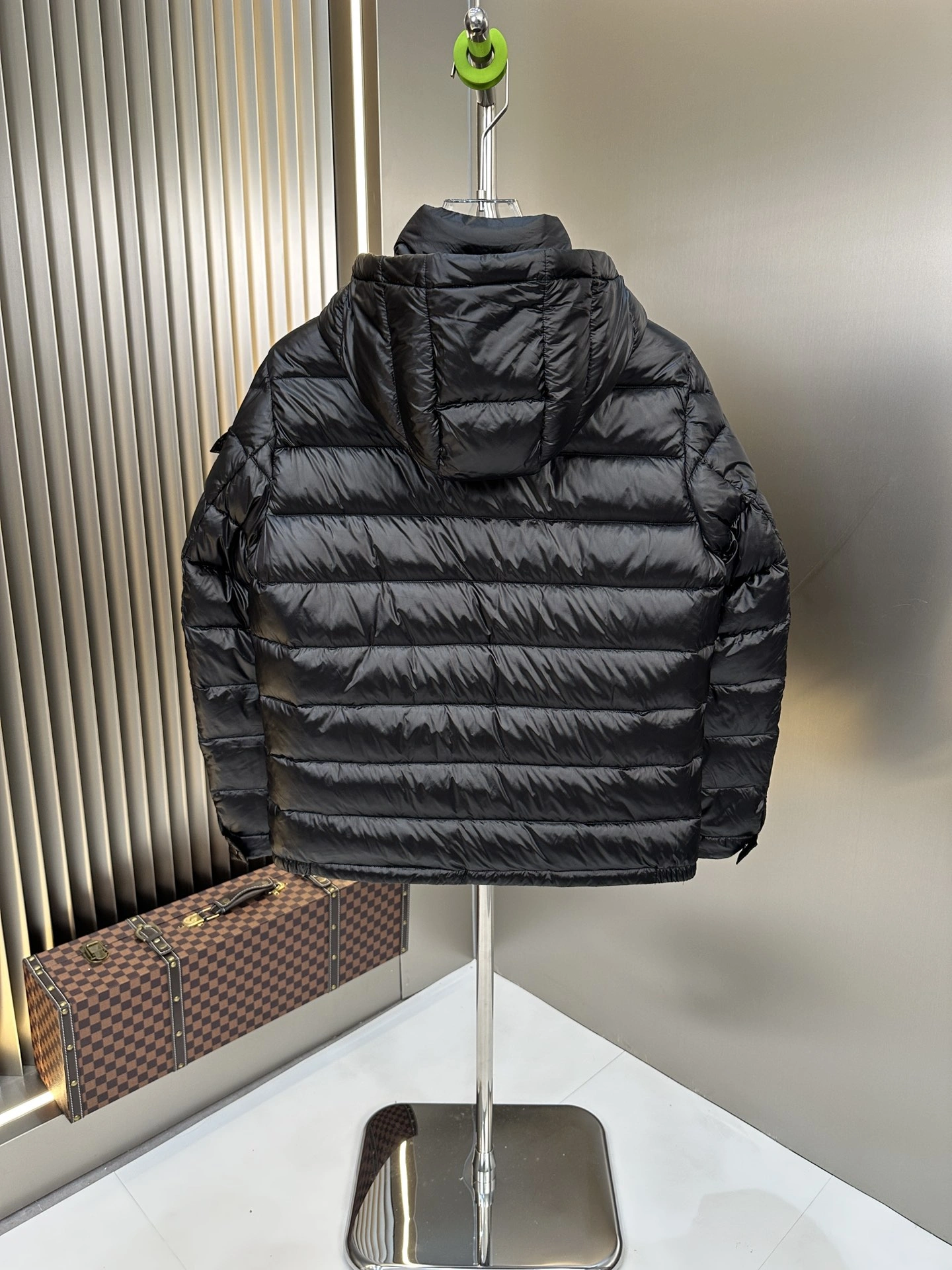 Moncler Down Jackets Unique 145971