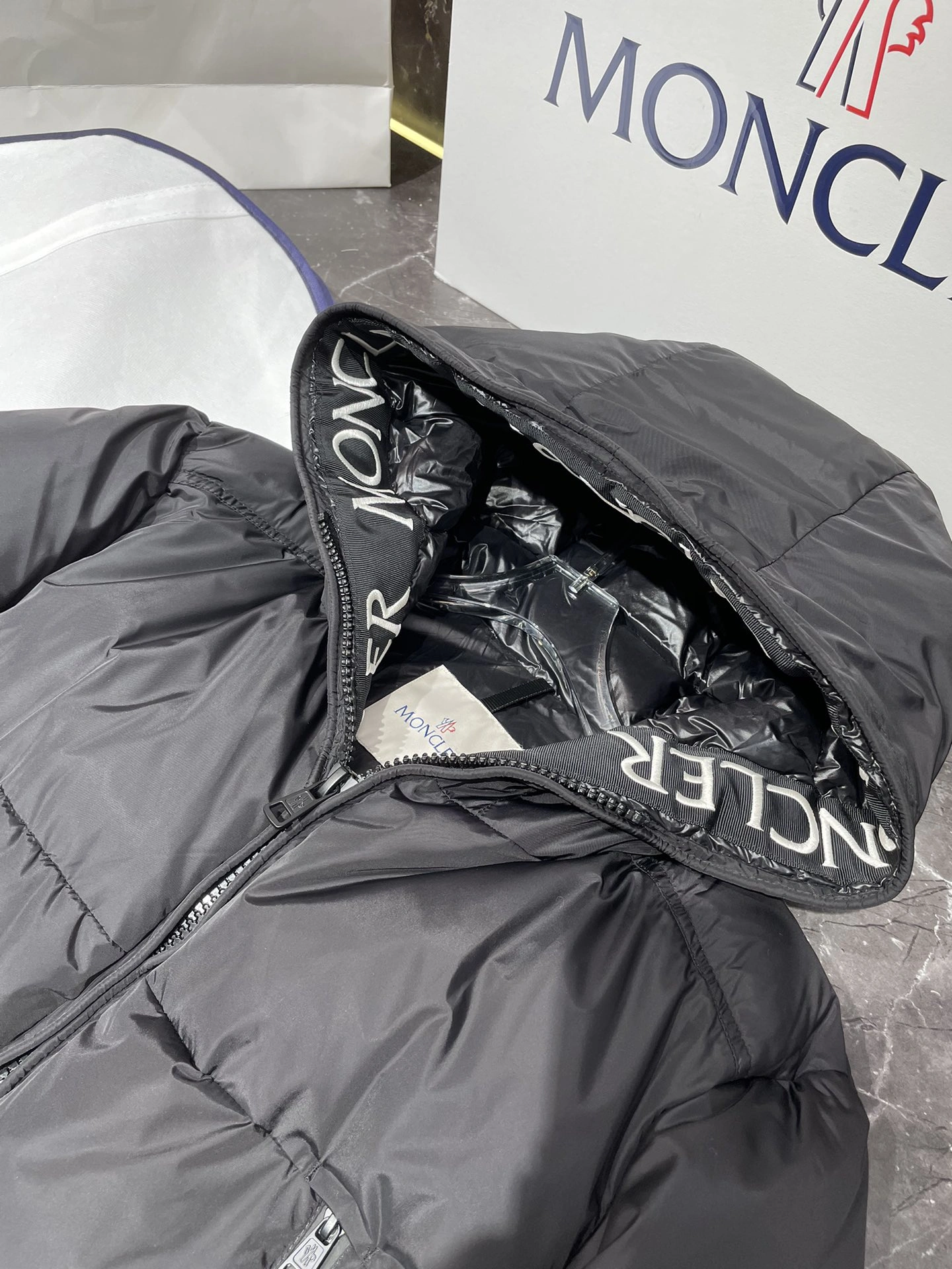 Seasonal Moncler Down Jackets 145964