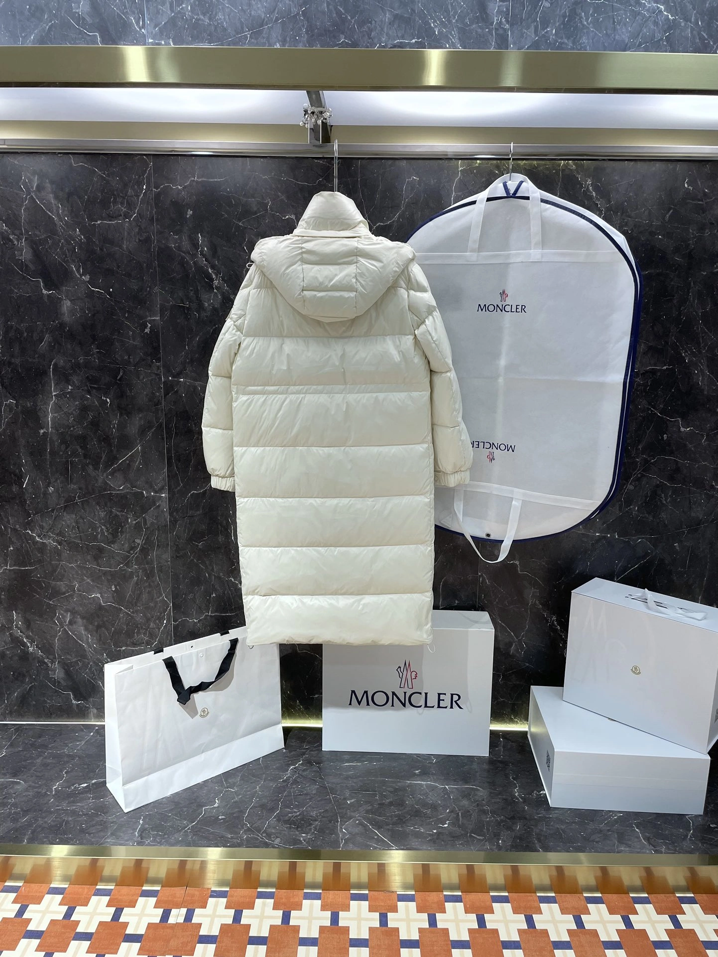 Casual Moncler Down Jackets 139517