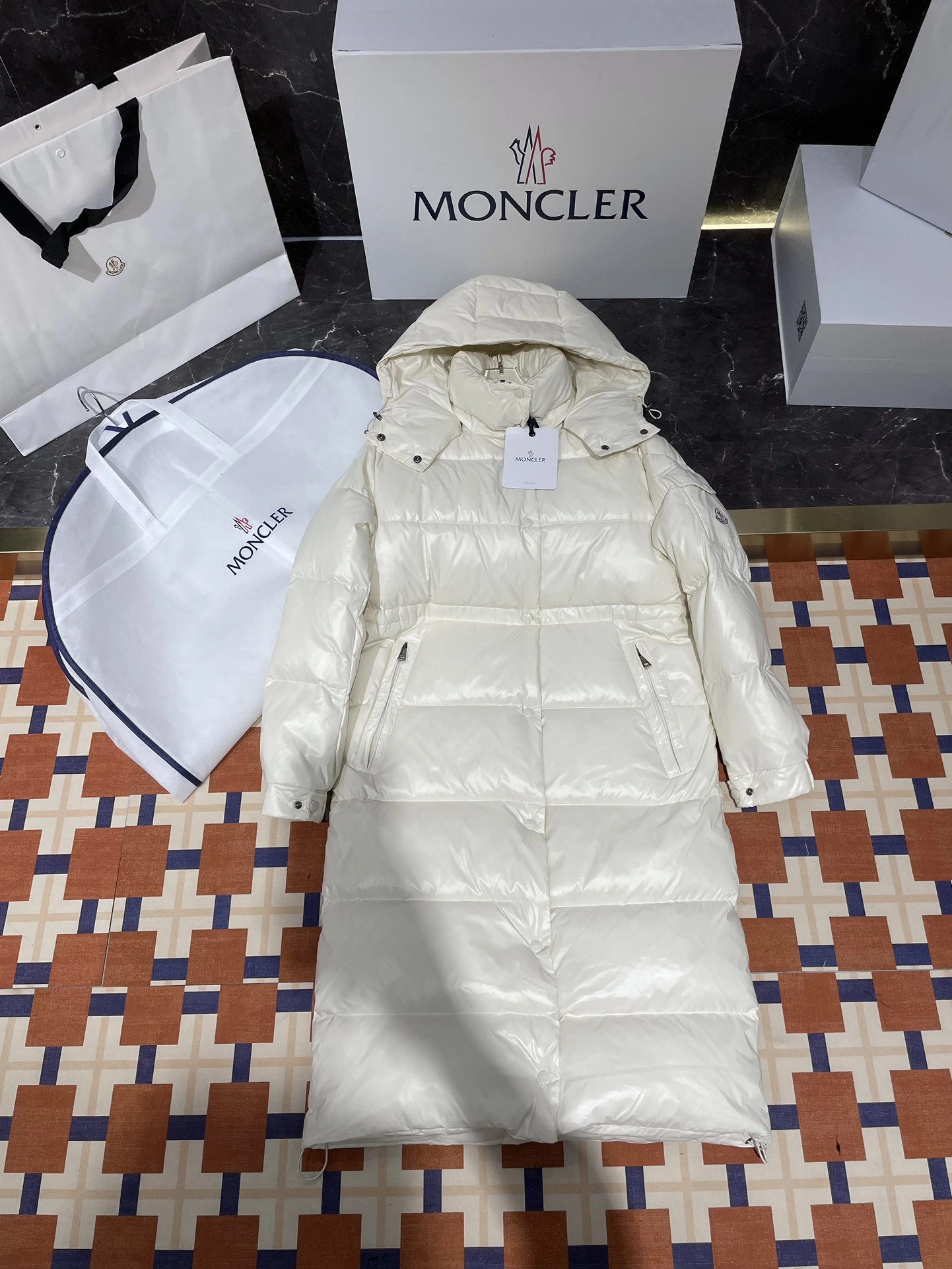 Casual Moncler Down Jackets 139517