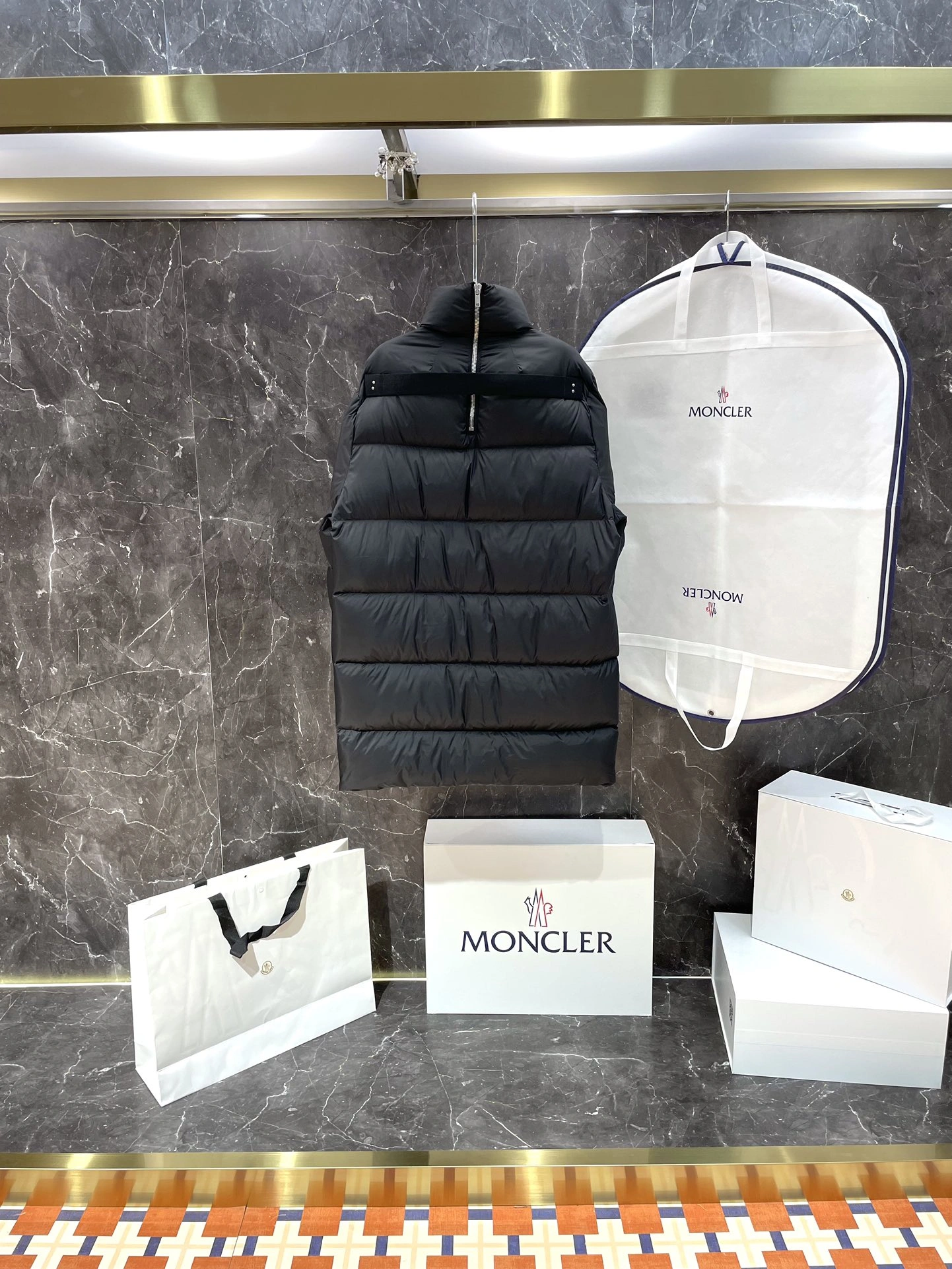 Moncler Down Jackets HighQuality 145970