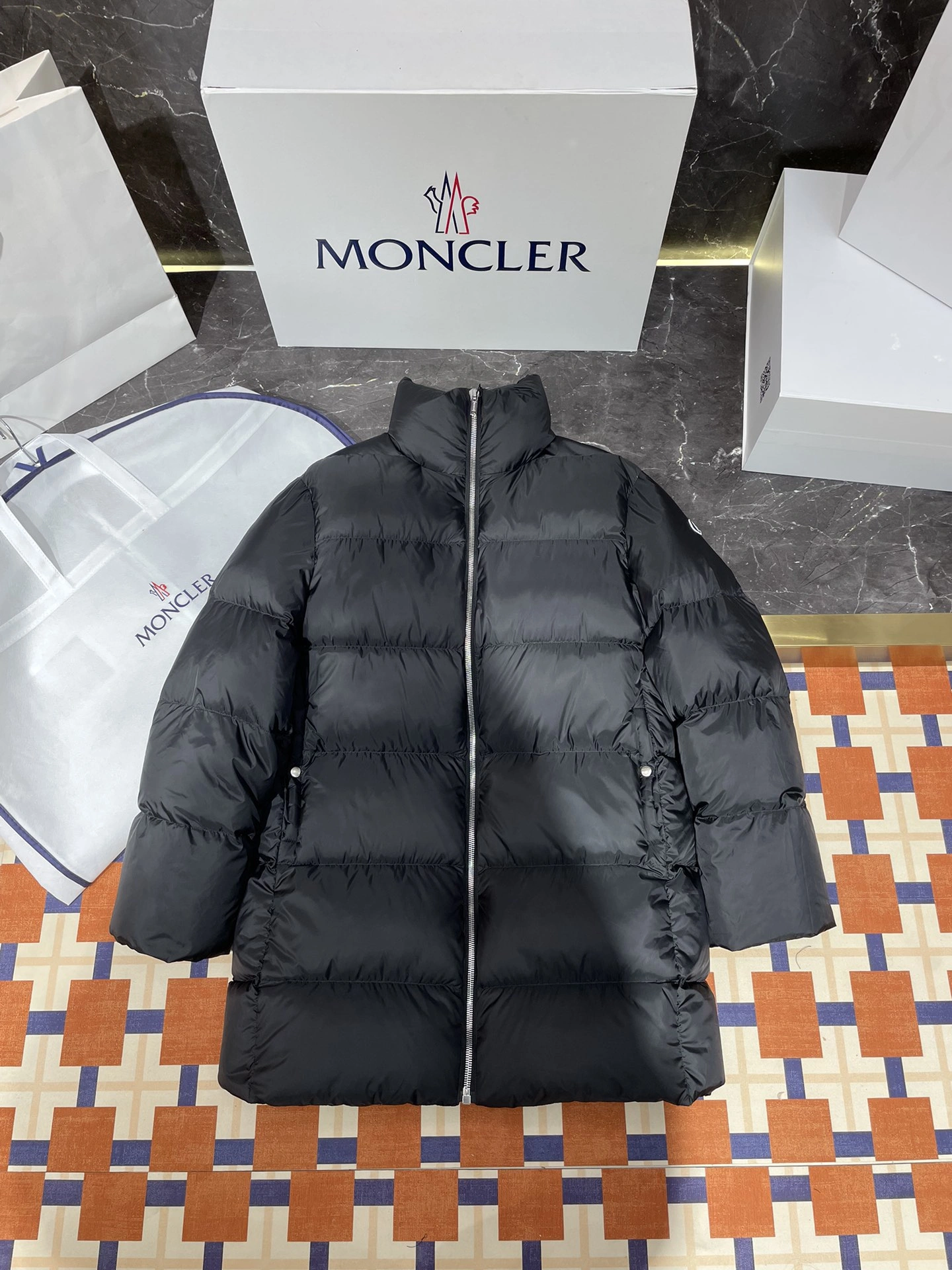 Moncler Down Jackets HighQuality 145970