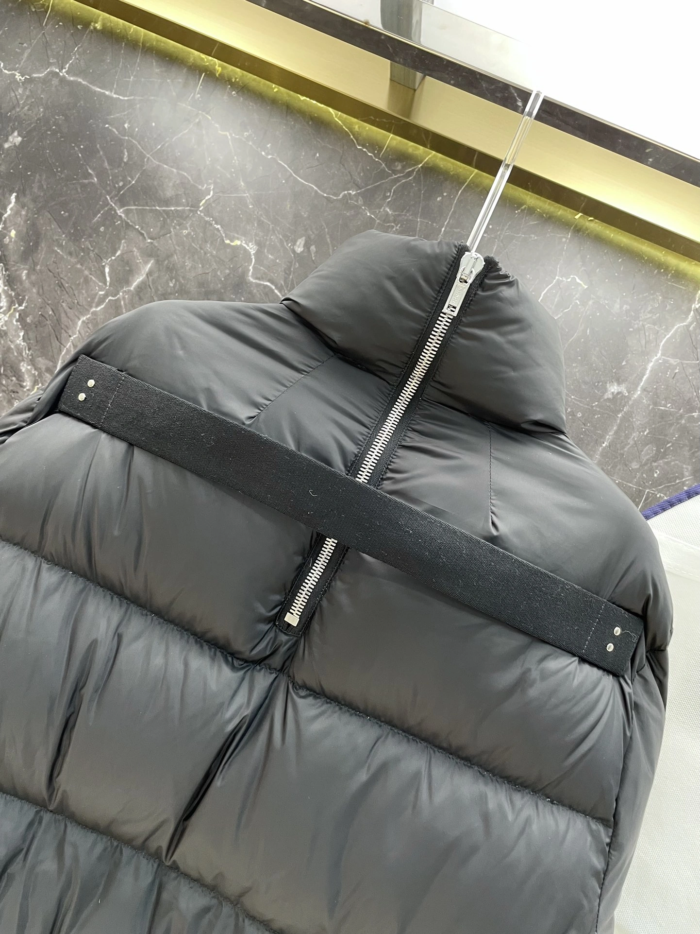 Moncler Down Jackets HighQuality 145970