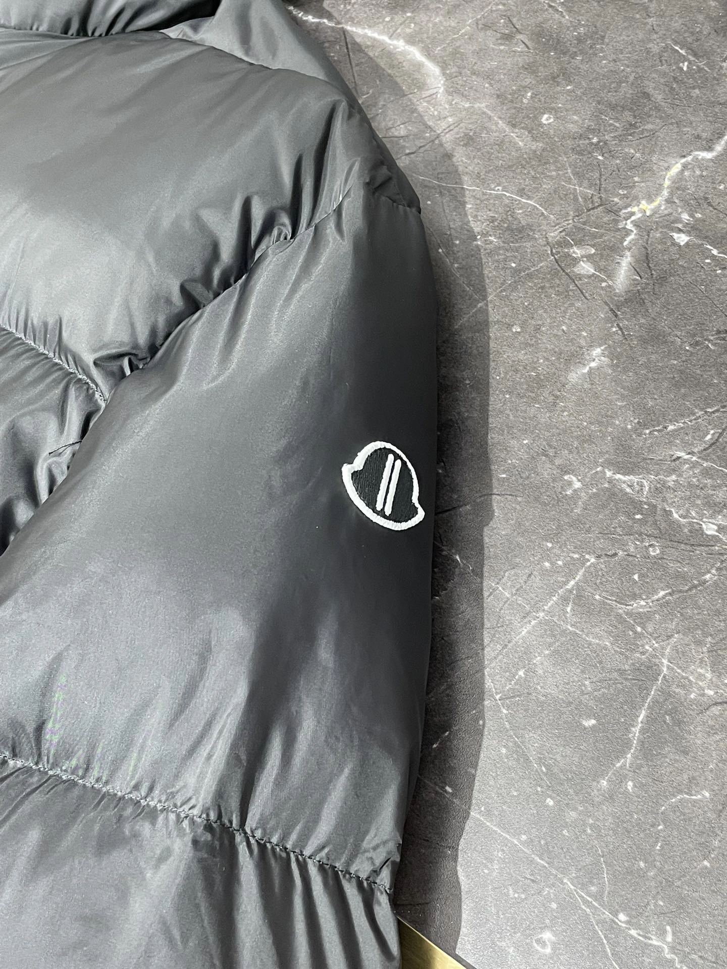 Moncler Down Jackets HighQuality 145970