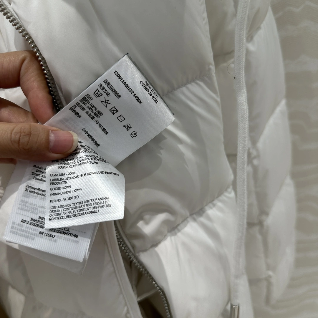 Moncler Down Jackets OdorResistant 145962