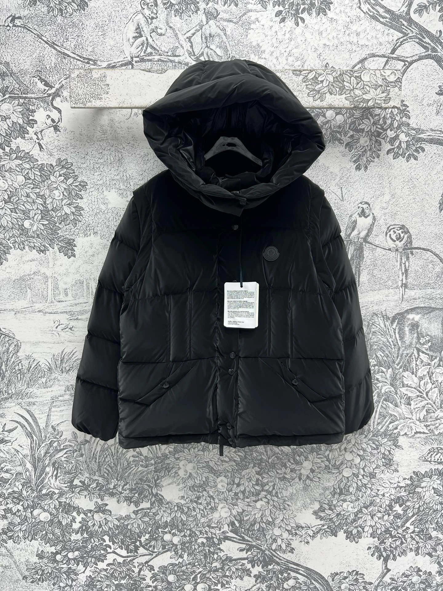Moncler Down Jackets HighQuality 145952